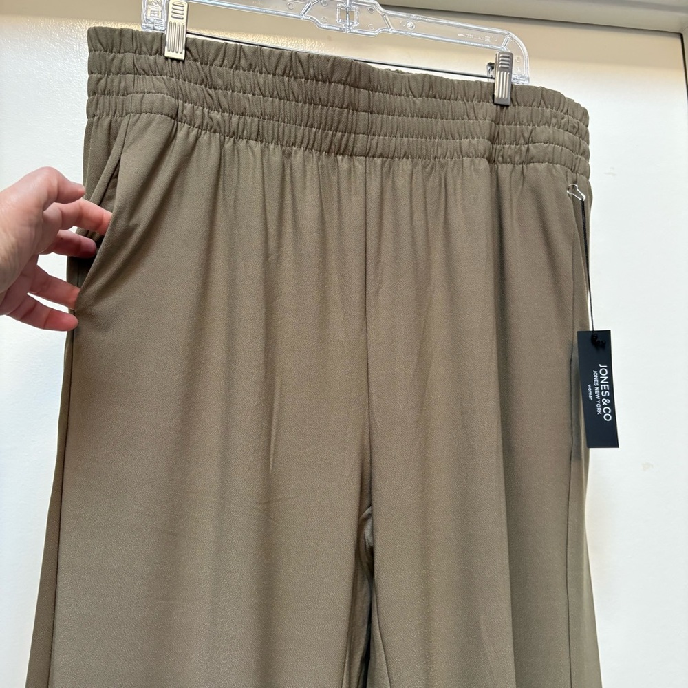 Jones New York Olive Green Wide Leg Elastic Waist Pants Size 2X Plus Pull on - Picture 3 of 6